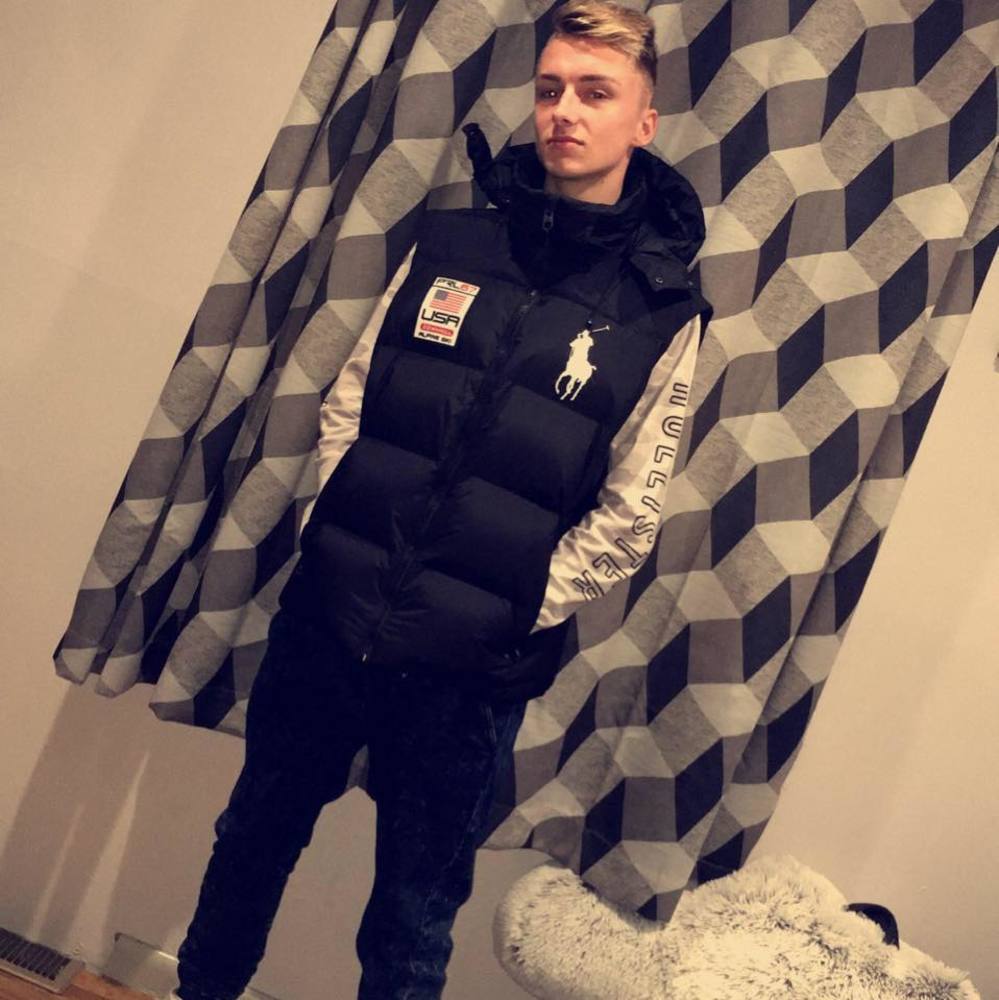 Meet your Posher, Adam